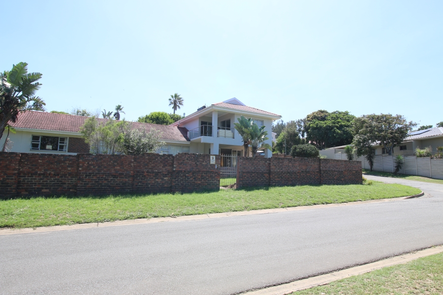 5 Bedroom Property for Sale in Gonubie Eastern Cape